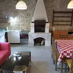 Апартаменты Apartman Art Atellier Jelsa