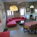 Apartman Art Atellier Jelsa