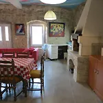 Апартаменты Apartman Art Atellier Jelsa