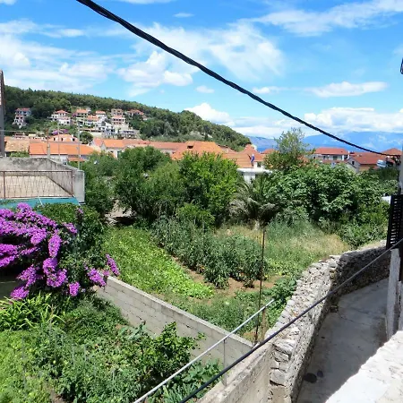 Apartman Art Atellier Jelsa Апартаменты *