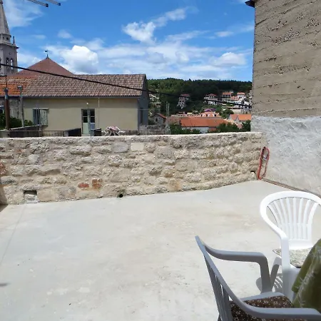 Apartman Art Atellier Jelsa Апартаменты *